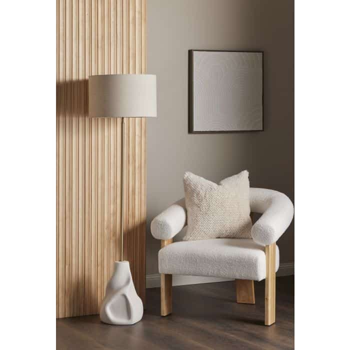 EMBOSSED FRAME AMBIANCE