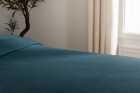 637b7e62-5c21-4d51-9d50-40a33465447e