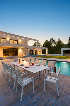 6a431119-2e5f-45e3-bfea-82a674393328