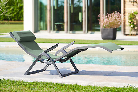 c23828c0-cde9-44e3-b18a-f9053a703b22